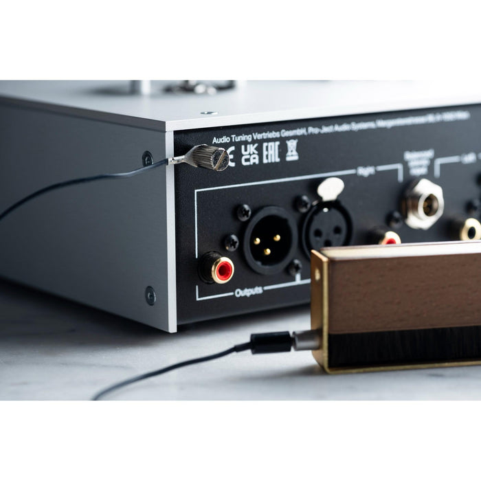 Pro-Ject - Brush-It Premium - Anti-Static Carbon Fibre Record Brush with Ground Wire
