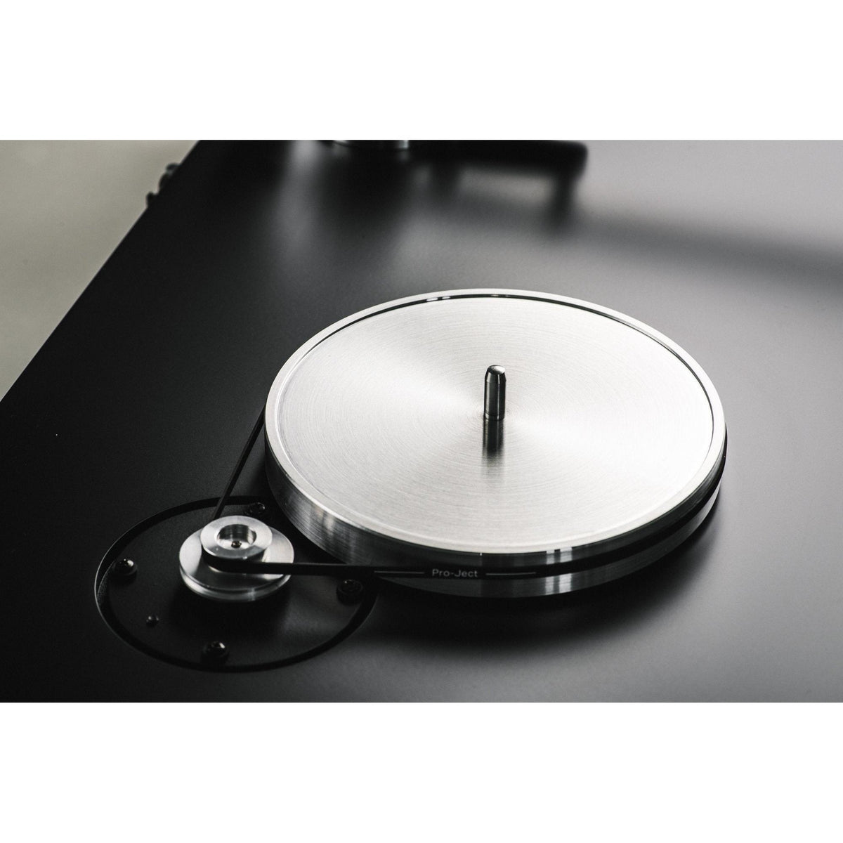 Pro-Ject - Debut Reference 10 - Turntable with Pick it PRO B Balanced Cartridge