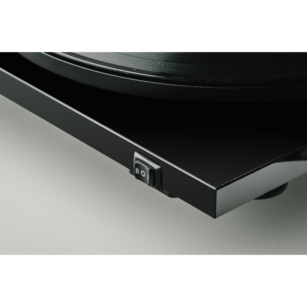 Pro-Ject - E1.2 Phono - Plug & Play Turntable with Built-In Phono Preamplifier