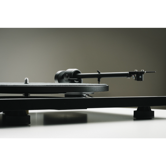 Pro-Ject - E1.2 - Plug & Play Turntable with Pick it MM E Cartridge