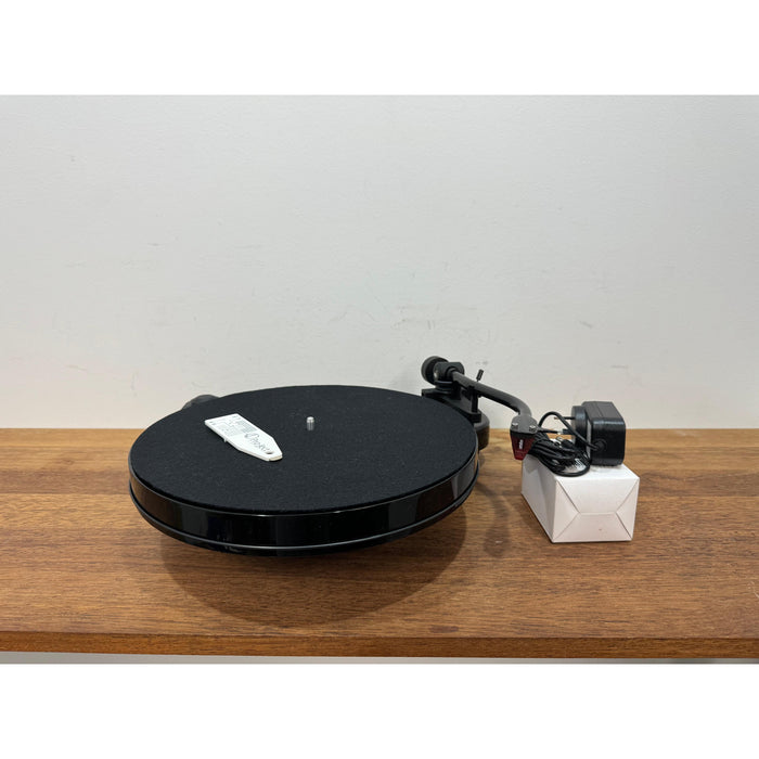 Pro-Ject RPM 1 Carbon Turntable - Pre Loved