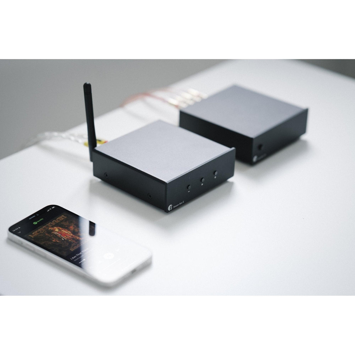 Pro-Ject - Stream Box E - Network Music Streamer & Preamplifier