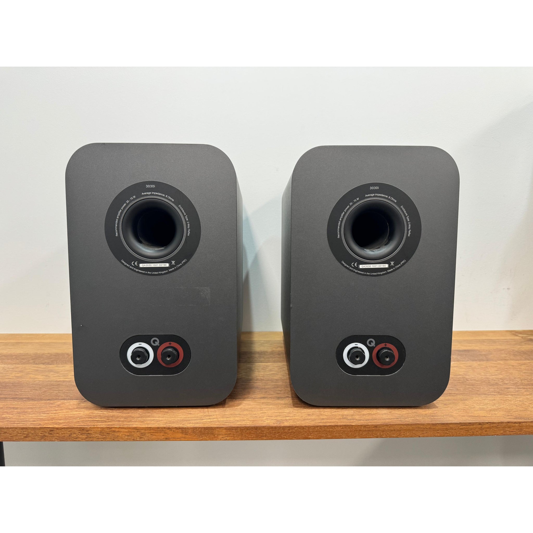 Q Acoustics 3030i bookshelf speaker - Pre Loved