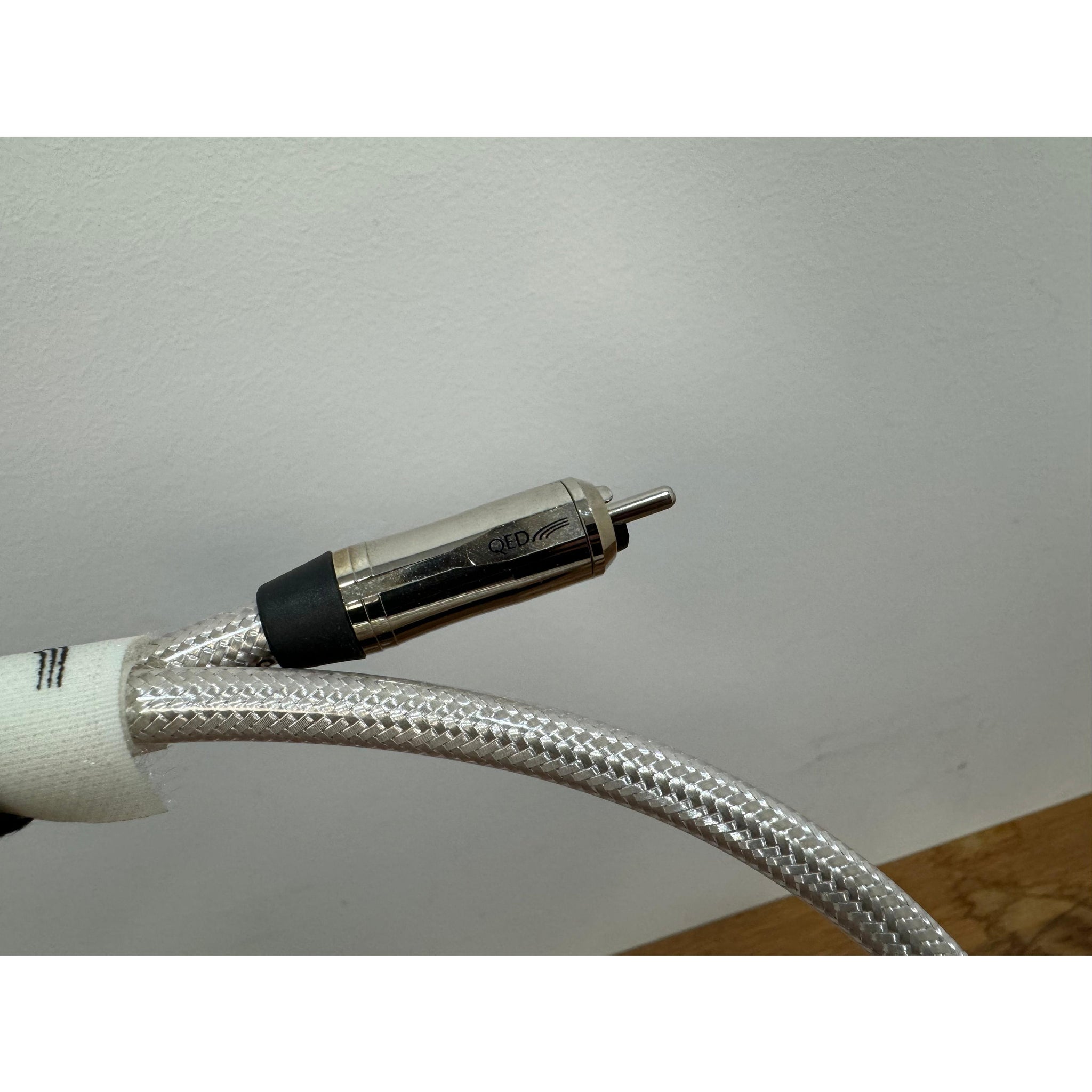 QED Signature Audio 40 RCA to RCA Cable .6 mtr pair - Pre Loved