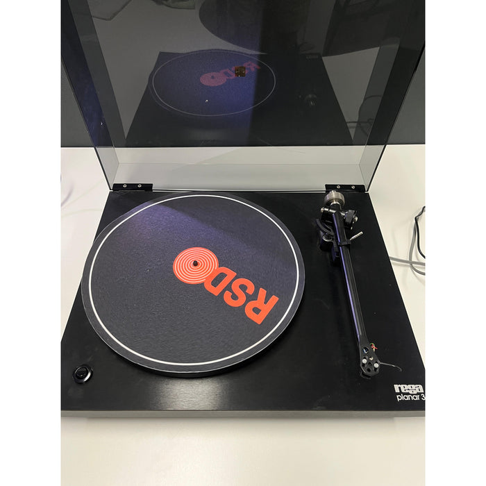 REGA Planar 3 black - Pre Loved