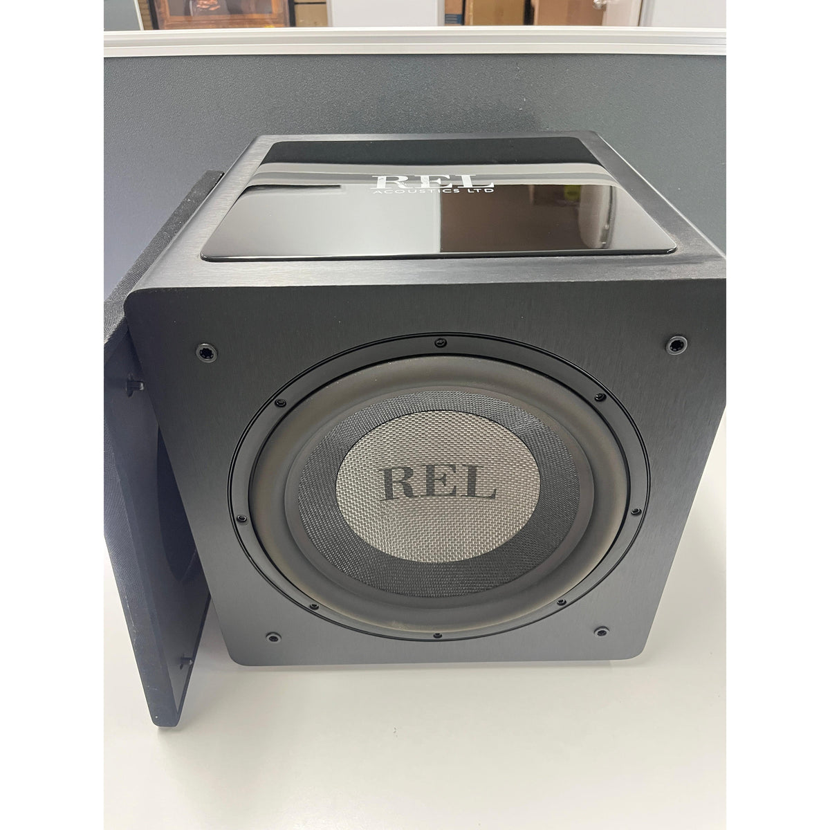 REL HT1205 - Pre loved