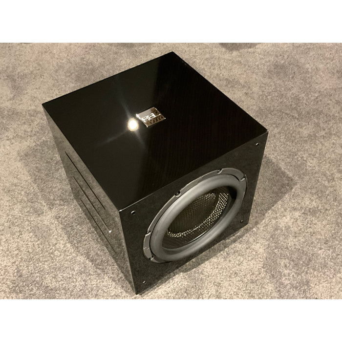 REL R528 se active subwoofer pre loved but never used, new in box