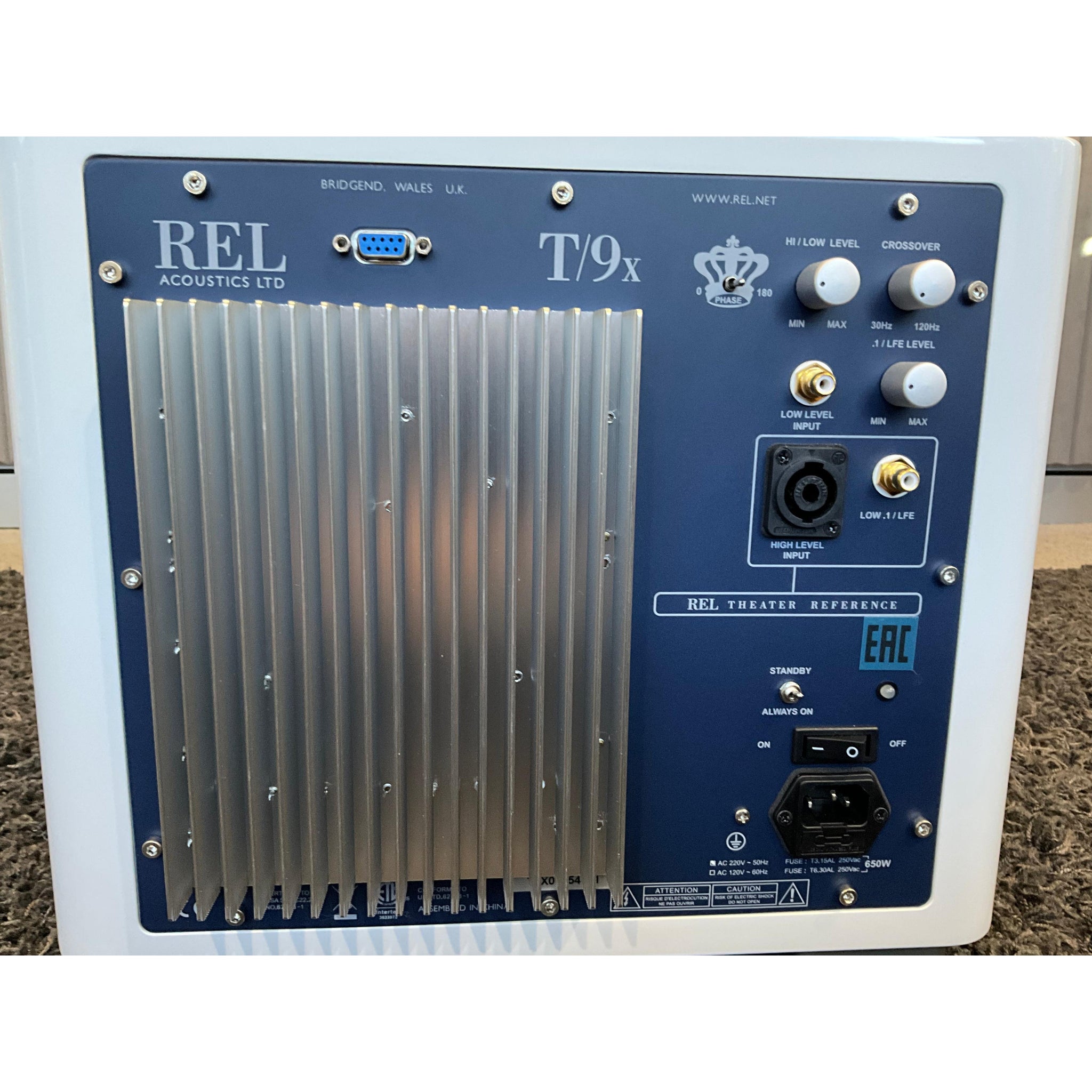 REL T9X white Subwoofer - Pre Loved but suit new buyer