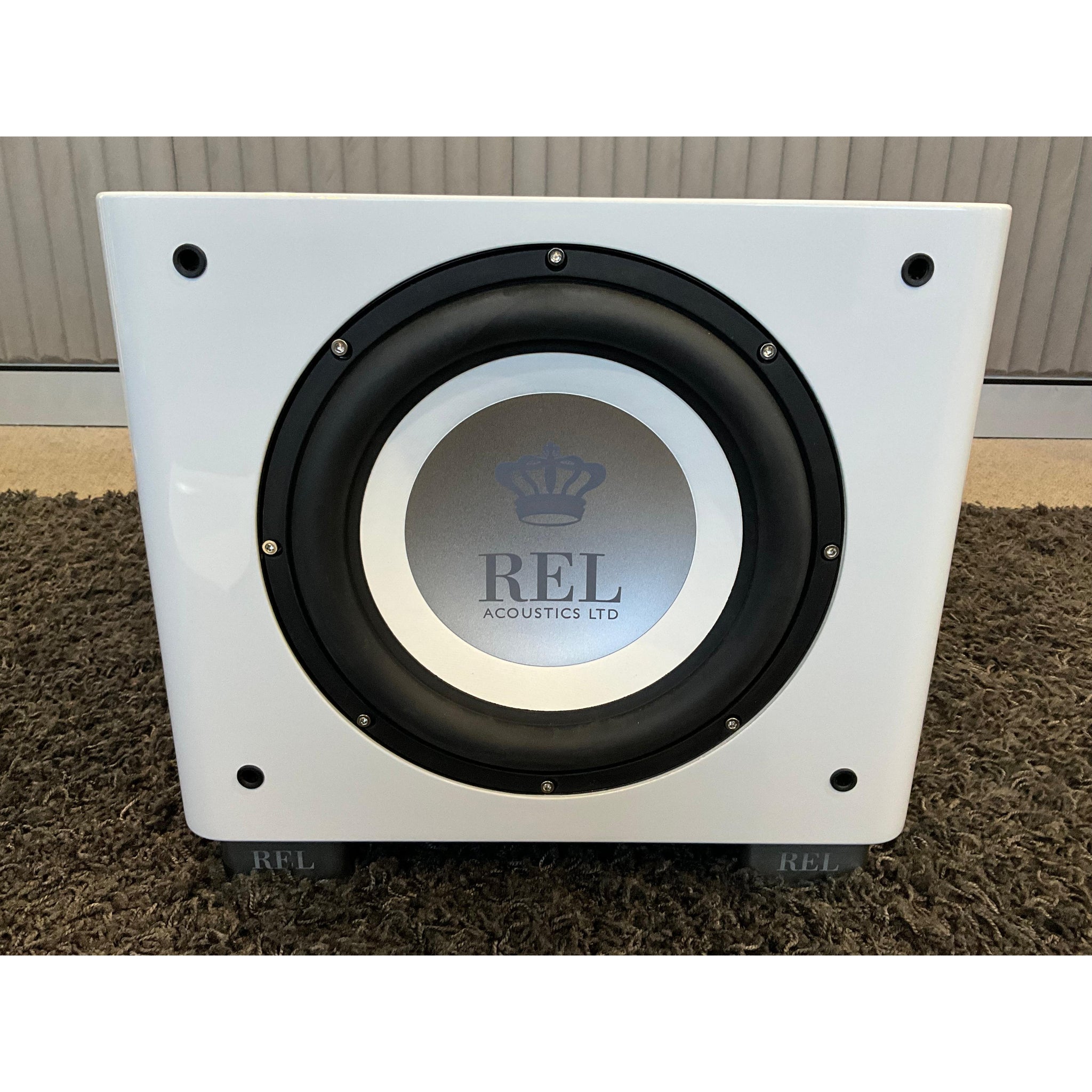 REL T9X white Subwoofer - Pre Loved but suit new buyer