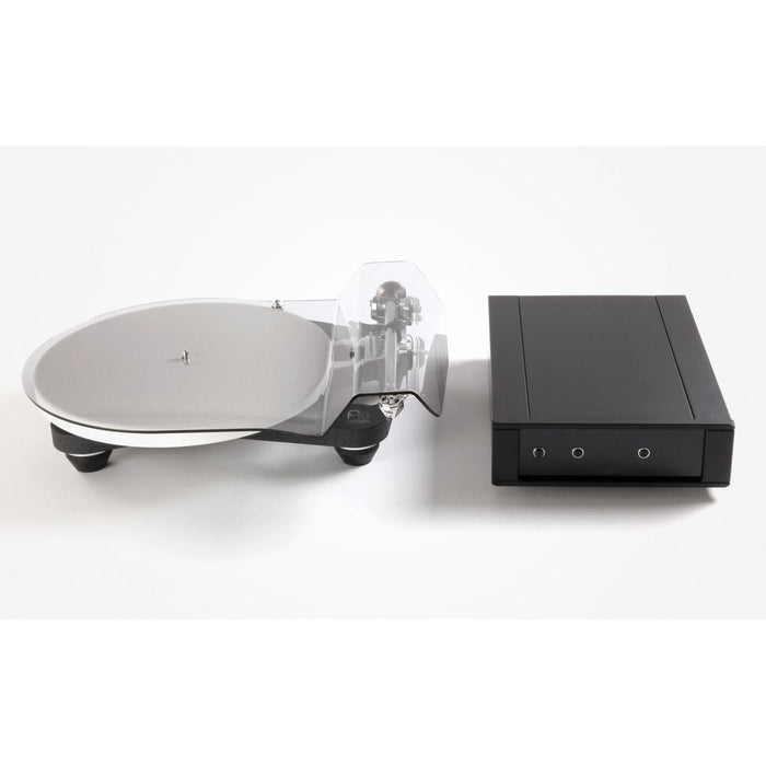 Rega - Planar 10 - Turntable