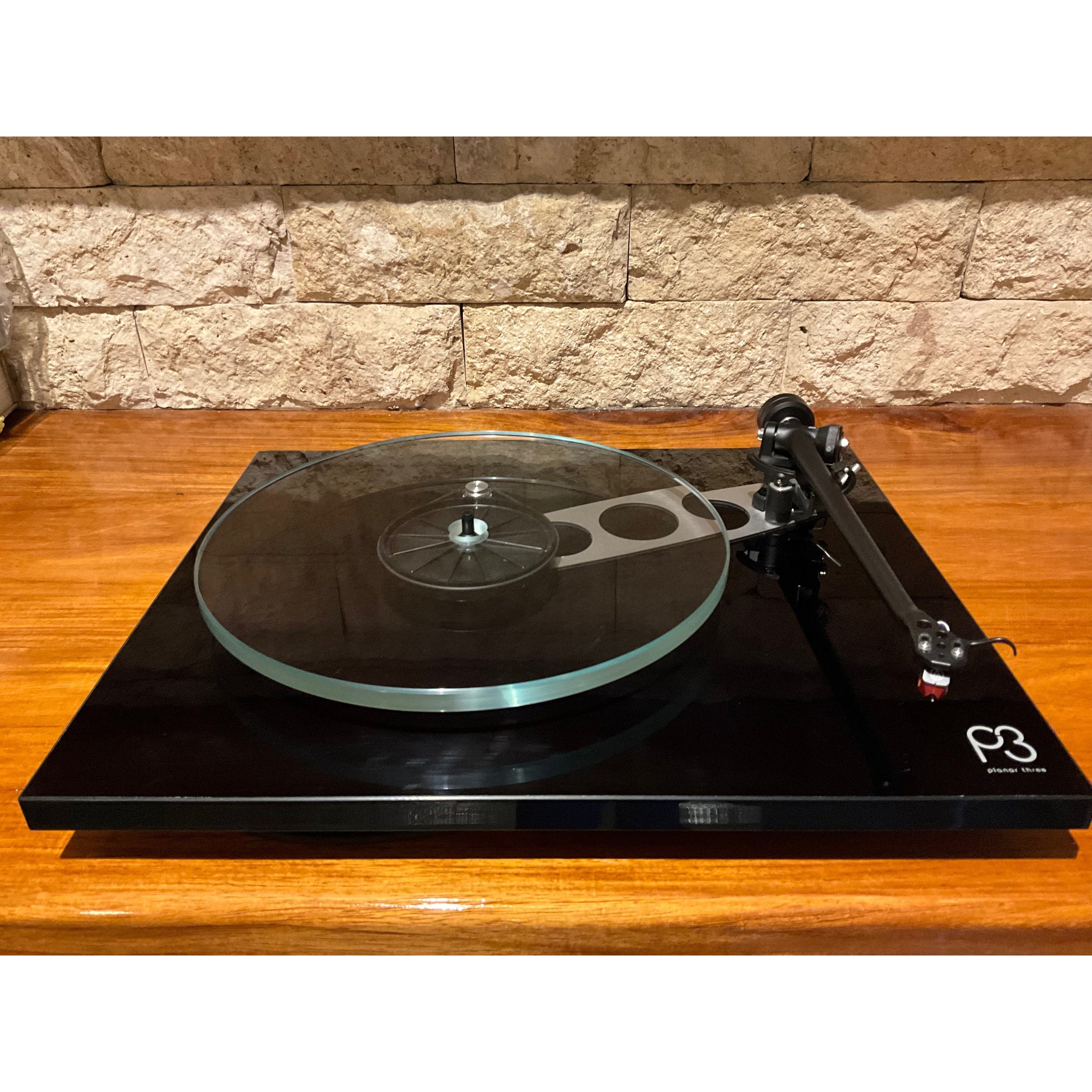 Rega Planar 3 turntable with audio technica cartridge  Pre Loved