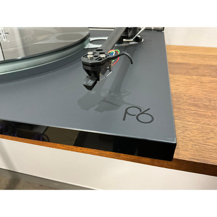 Rega Planar P6 Turntable fitted with Ania MC cartridge, as new, Pre Loved