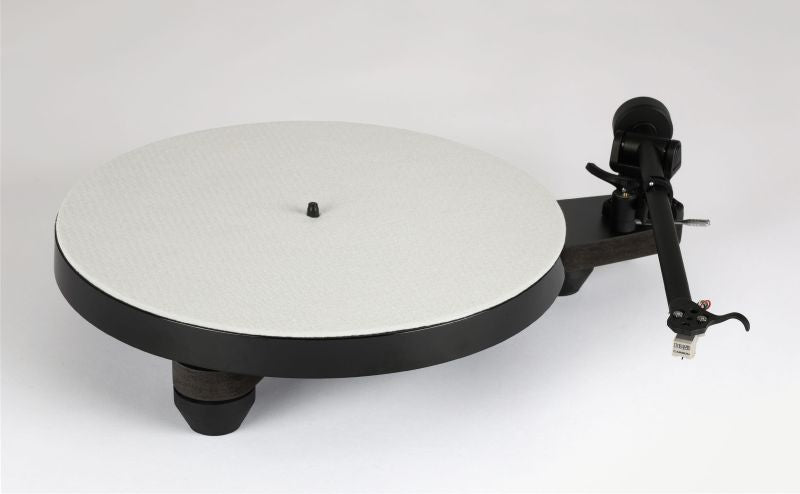 Rega - Replay - Plug & Play Turntable with Carbon Moving Magnet Cartridge