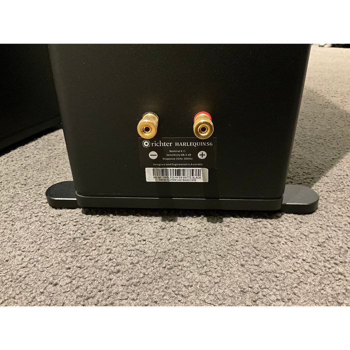 Richter Harlequin S6 Tower Speakers in Black. Pre Loved