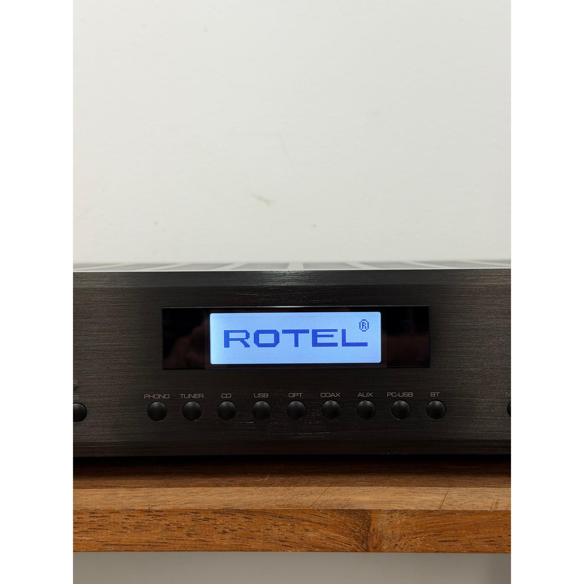 Rotel RA-12 BLK - Pre Loved