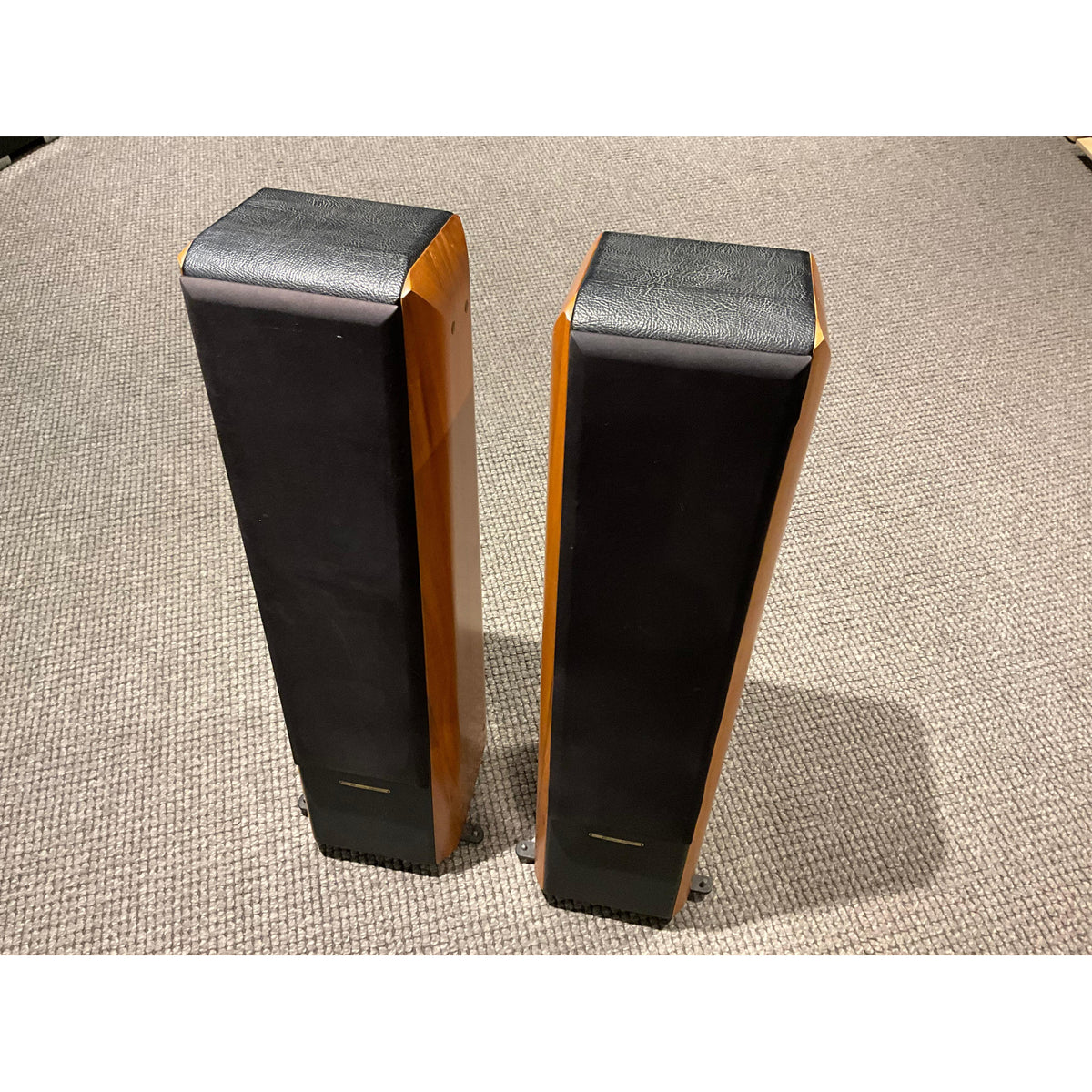Sonus Faber Concerto Grand Piano Tower Speakers, Italian made, Pre