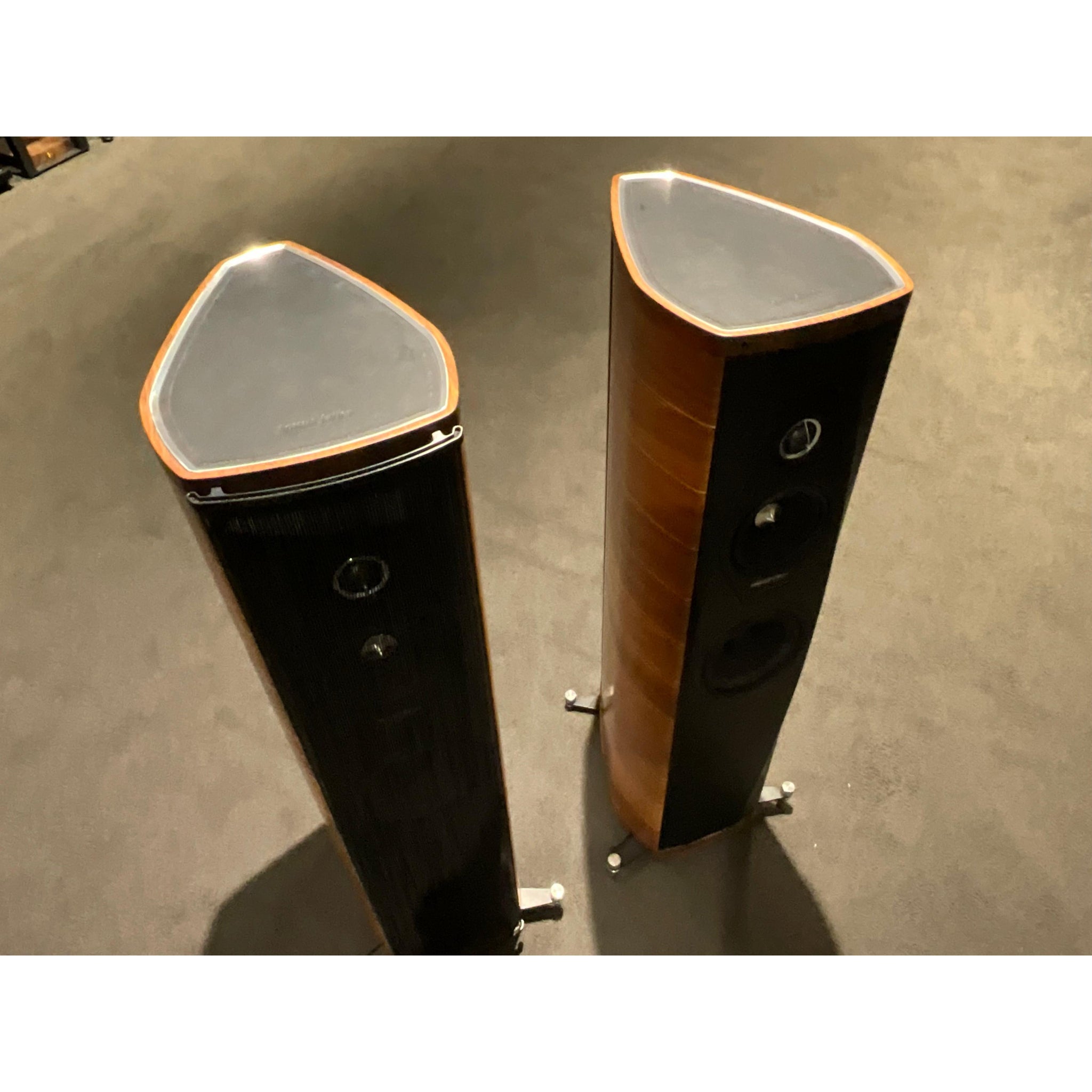 Sonus Faber Olympica 2 Tower Speakers timber finish, Pre Loved