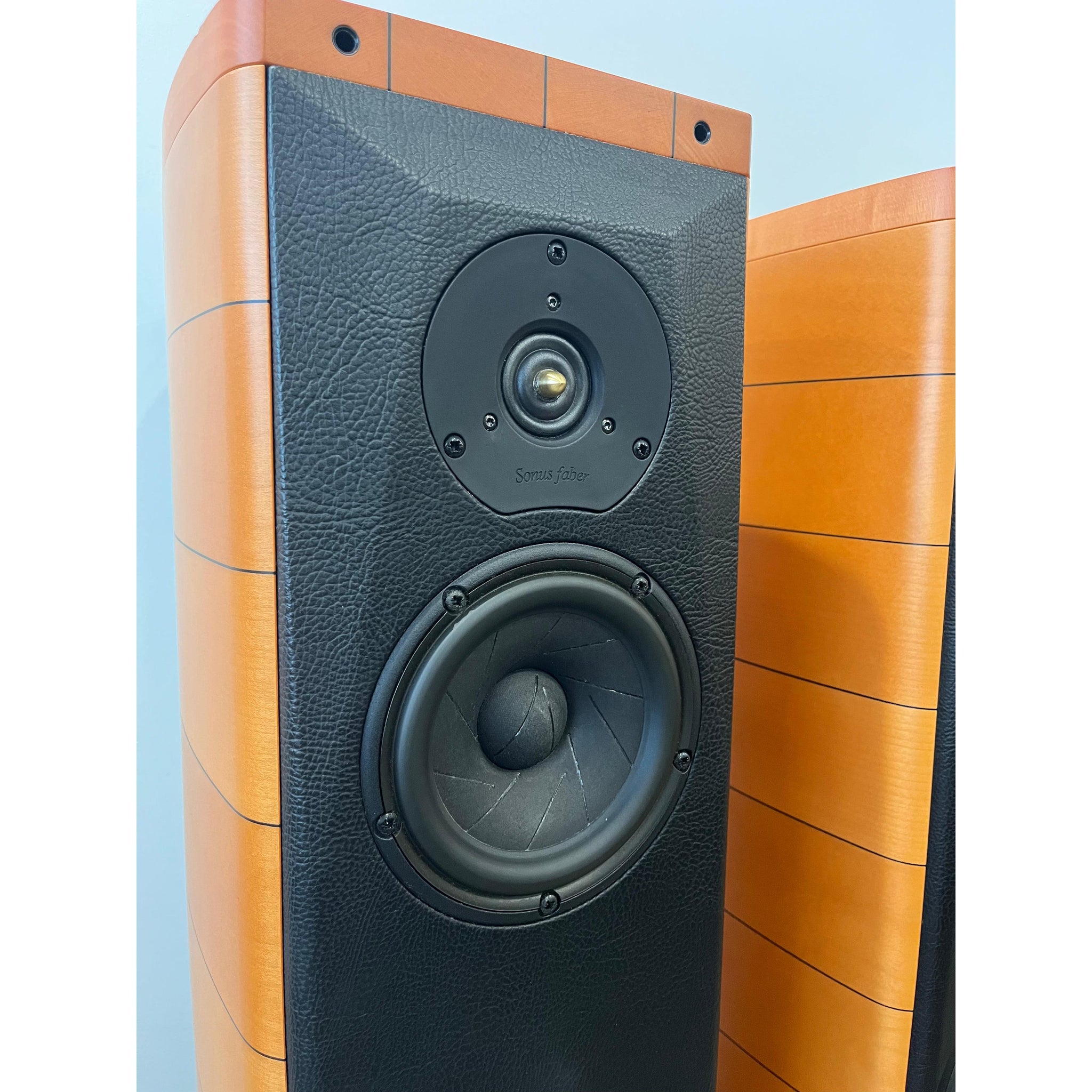 Sonus faber Cremona floorstanding loudspeakers - Pre Loved