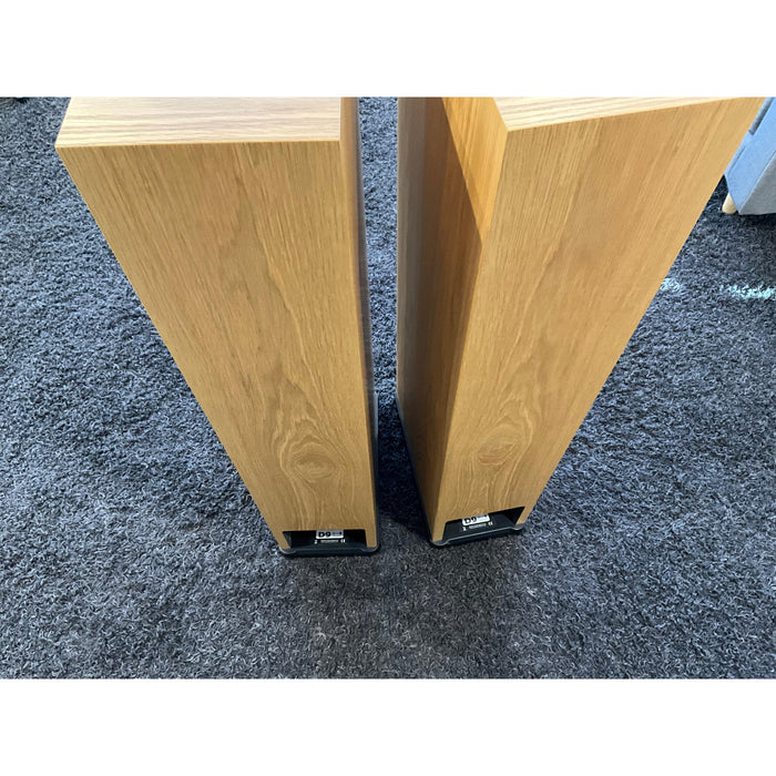 Spendor D9 Light Oak Tower Speakers English made - Pre Loved