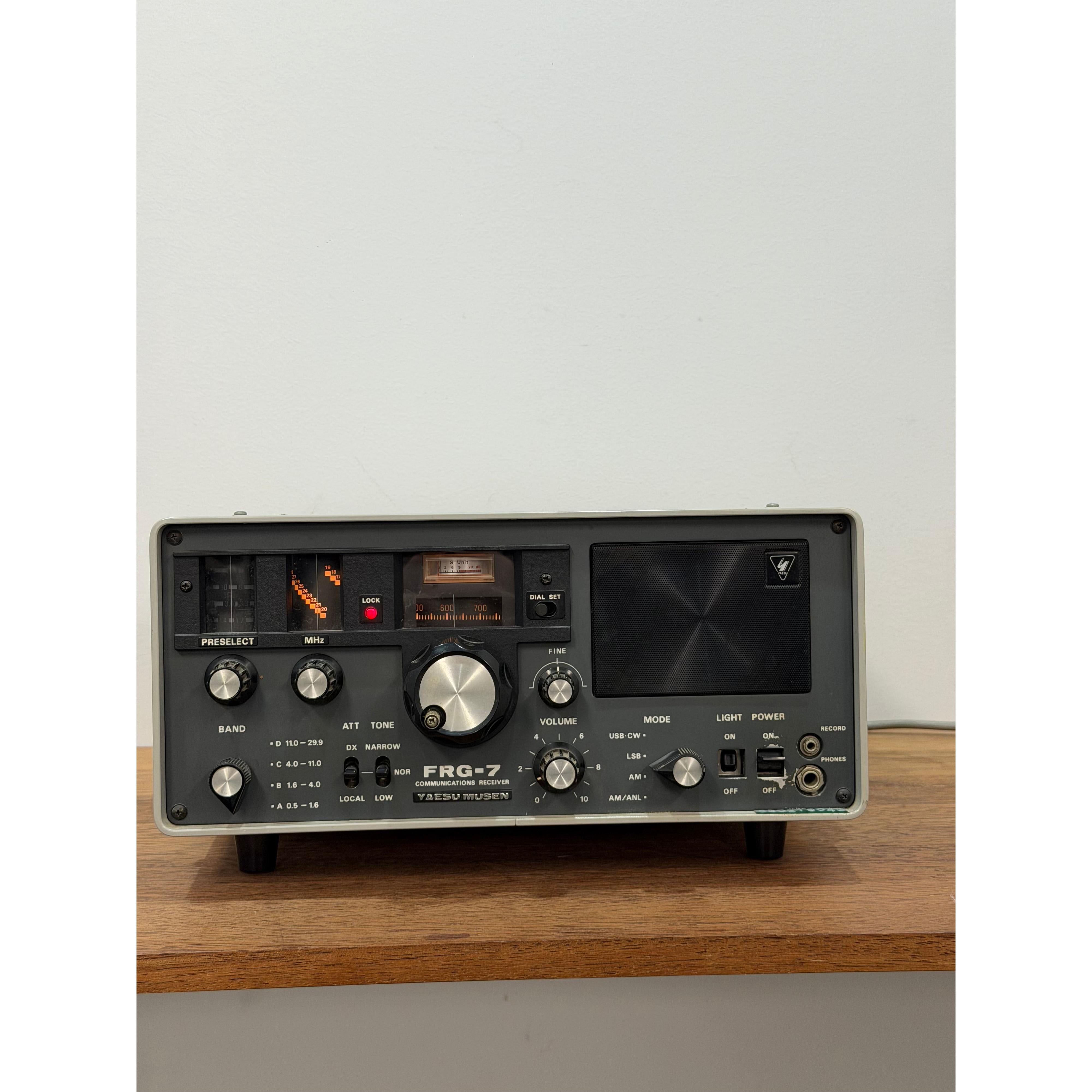 YAESU MUSEN FRG-7 受信機 Yaesu Musen FRG-7 - Pre Loved | The Audio Tailor