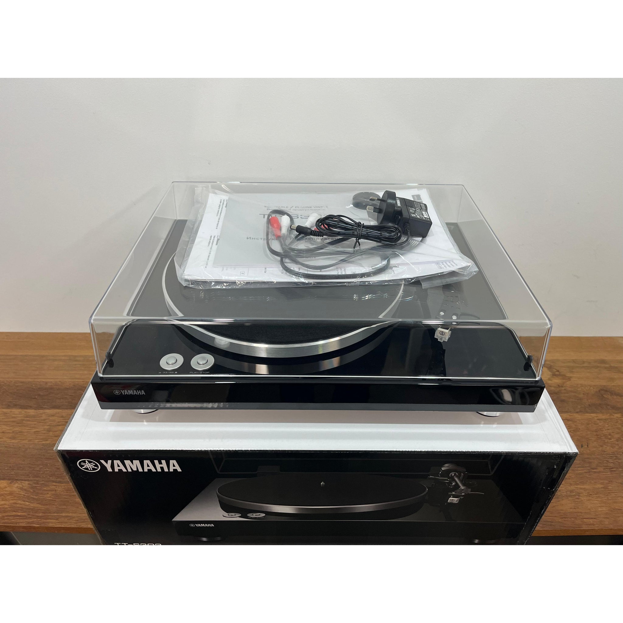 Yamaha TT-S303 Turntable - Pre-Loved