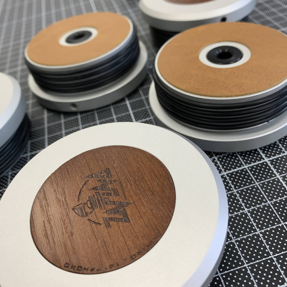 Zavfino - Lycan - Record Puck