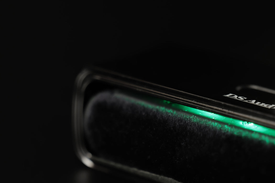 DS Audio - SC-001 - Sonic Cleaning Brush