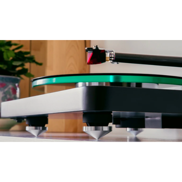 NAD - C 588 - Turntable